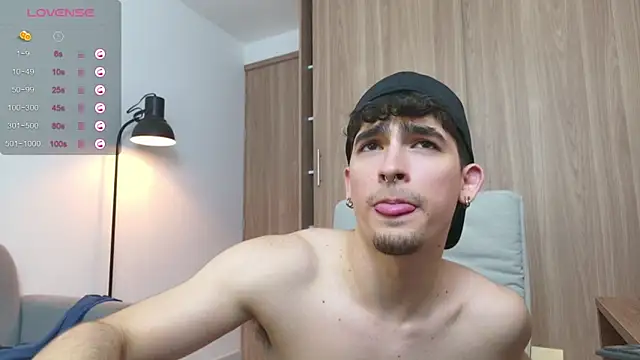 Snapshot of zenn_rush1 chatting on 02/22/25, 02:41 zenn rush1 online show from 02/22/25, 02:41