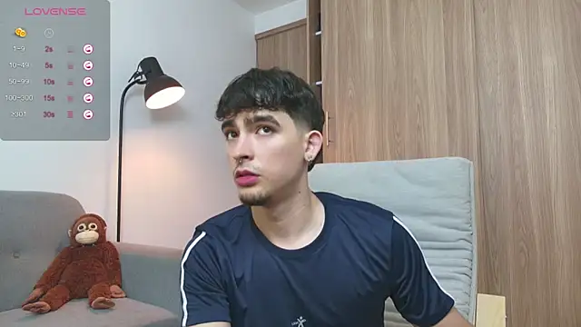 Snapshot of zenn_rush1 chatting on 02/28/25, 01:14 zenn rush1 online show from 02/28/25, 01:14