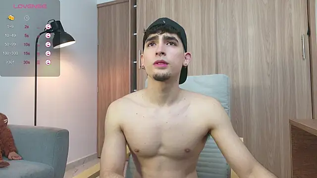 Snapshot of zenn_rush1 chatting on 03/01/25, 01:51 zenn rush1 online show from 03/01/25, 01:51