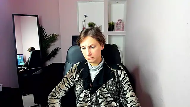 AuroraScript online show from 12/19/24, 03:40