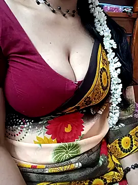 Snapshot of amala_ss chatting on 01/08/25, 06:09 amala ss online show from 01/08/25, 06:09