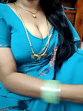Snapshot of amala_ss chatting on 01/24/25, 06:24 amala ss online show from 01/24/25, 06:24