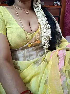 Snapshot of amala_ss chatting on 01/28/25, 06:27 amala ss online show from 01/28/25, 06:27