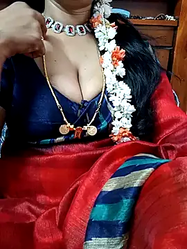 Snapshot of amala_ss chatting on 02/01/25, 04:46 amala ss online show from 02/01/25, 04:46