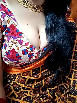 Snapshot of amala_ss chatting on 02/01/25, 05:16 amala ss online show from 02/01/25, 05:16