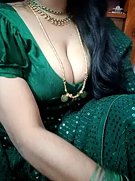 Snapshot of amala_ss chatting on 02/14/25, 01:40 amala ss online show from 02/14/25, 01:40