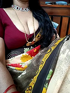 Snapshot of amala_ss chatting on 02/16/25, 02:10 amala ss online show from 02/16/25, 02:10