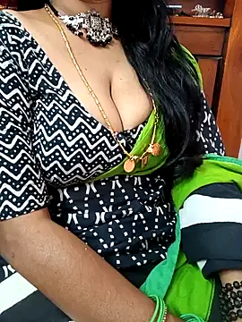 Snapshot of amala_ss chatting on 02/17/25, 03:15 amala ss online show from 02/17/25, 03:15