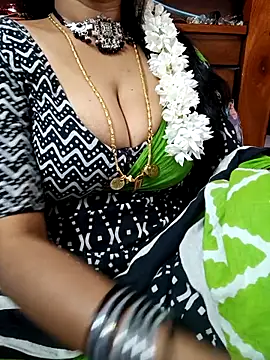 Snapshot of amala_ss chatting on 02/20/25, 03:01 amala ss online show from 02/20/25, 03:01