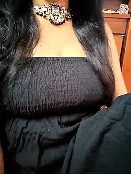 Snapshot of amala_ss chatting on 02/25/25, 03:09 amala ss online show from 02/25/25, 03:09