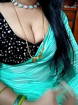Snapshot of amala_ss chatting on 03/10/25, 10:59 amala ss online show from 03/10/25, 10:59