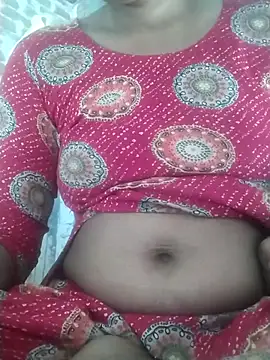 Snapshot of saloni19881 chatting on 03/11/25, 04:10 saloni19881 online show from 03/11/25, 04:10