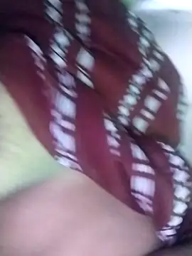 Snapshot of saloni19881 chatting on 10/03/25, 03:58 saloni19881 online show from 10/03/25, 03:58