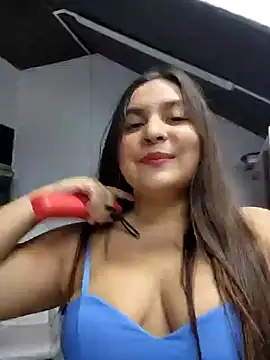 Snapshot of sofiafantasy chatting on 12/20/24, 09:39 sofiafantasy online show from 12/20/24, 09:39