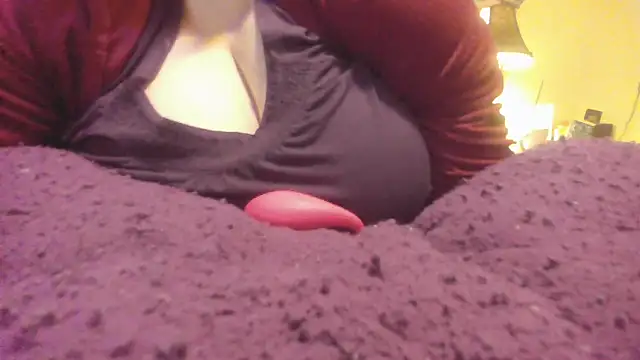 Snapshot of Alli_Kat chatting on 02/10/25, 12:50 Alli Kat online show from 02/10/25, 12:50