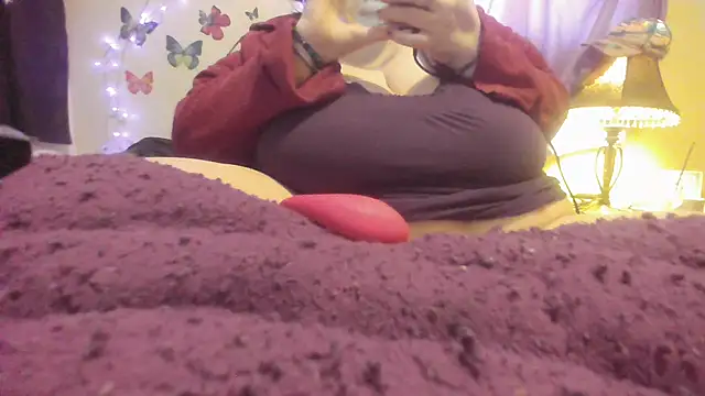 Snapshot of Alli_Kat chatting on 02/10/25, 08:00 Alli Kat online show from 02/10/25, 08:00