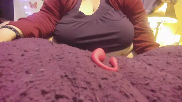 Snapshot of Alli_Kat chatting on 02/11/25, 07:33 Alli Kat online show from 02/11/25, 07:33