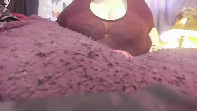 Snapshot of Alli_Kat chatting on 02/19/25, 09:14 Alli Kat online show from 02/19/25, 09:14