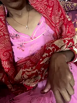 HotRiyacpl online show from 12/18/25, 01:28