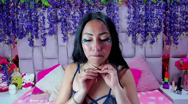 nathalia pink online show from 02/18/25, 03:10