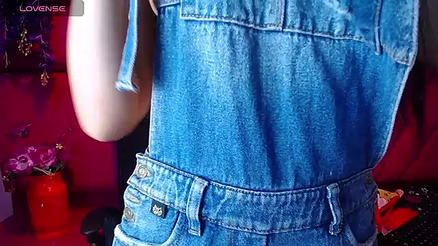 nathalia pink online show from 03/19/26, 03:43