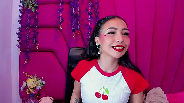Snapshot of nathalia_pink chatting on 06/30/26, 01:23 nathalia pink online show from 06/30/26, 01:23