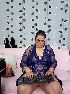 kiara scottt online show from 01/06/26, 09:02