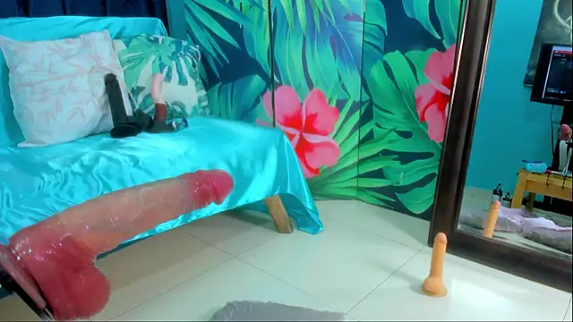 Mieldeluna online show from 11/28/25, 04:04