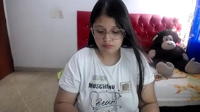 Snapshot of angel_barbie_1 chatting on 05/18/26, 03:07 angel barbie 1 online show from 05/18/26, 03:07