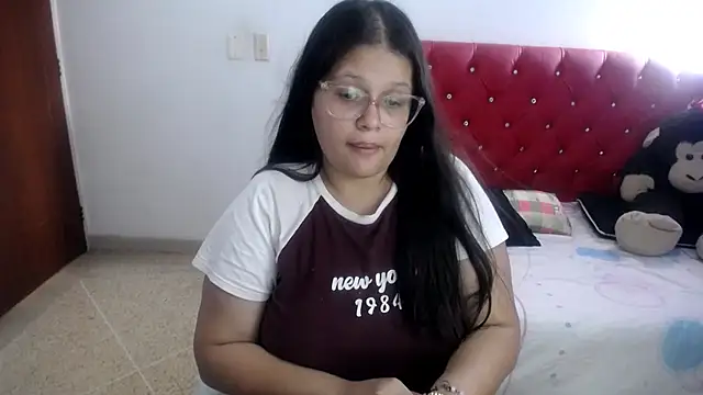 Snapshot of angel_barbie_1 chatting on 06/30/26, 03:13 angel barbie 1 online show from 06/30/26, 03:13
