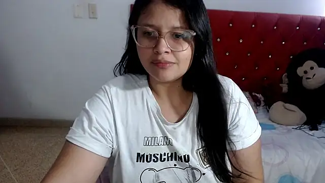 Snapshot of angel_barbie_1 chatting on 07/06/26, 12:57 angel barbie 1 online show from 07/06/26, 12:57