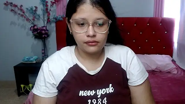 Snapshot of angel_barbie_1 chatting on 07/27/26, 02:46 angel barbie 1 online show from 07/27/26, 02:46