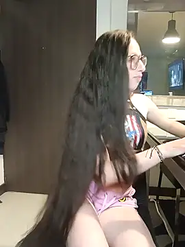 Snapshot of milena_23x chatting on 01/18/25, 05:31 milena 23x online show from 01/18/25, 05:31