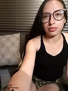 Snapshot of milena_23x chatting on 02/06/25, 01:38 milena 23x online show from 02/06/25, 01:38