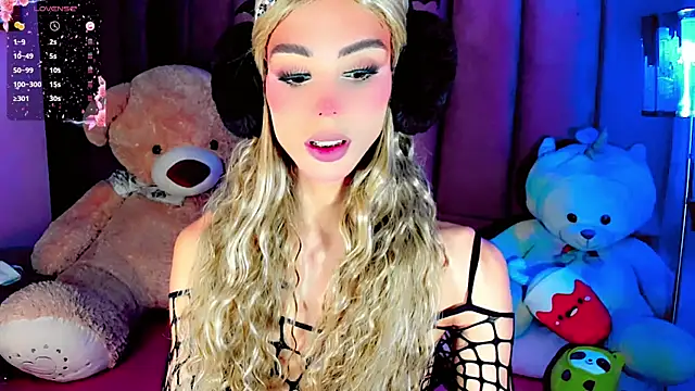 dollswit01 online show from 01/18/26, 03:27