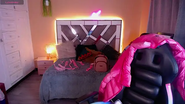 Scarllett BDSM online show from 12/11/24, 03:56