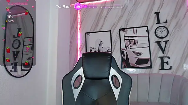 Snapshot of _ella_b chatting on 01/29/25, 11:25 ella b online show from 01/29/25, 11:25