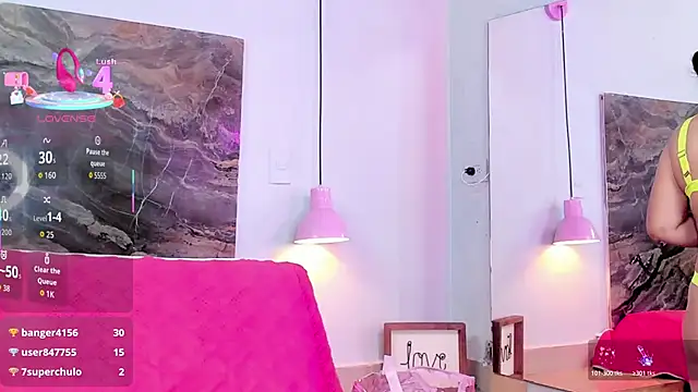 Yaya    11 online show from 10/21/25, 04:35