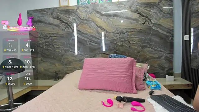 Yaya    11 online show from 11/22/25, 04:11