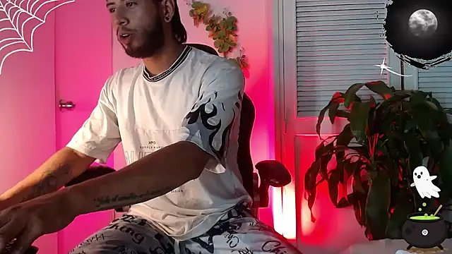 Colby brown03 online show from 10/10/25, 07:13