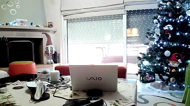 Kalia Cross online show from 01/12/26, 07:24