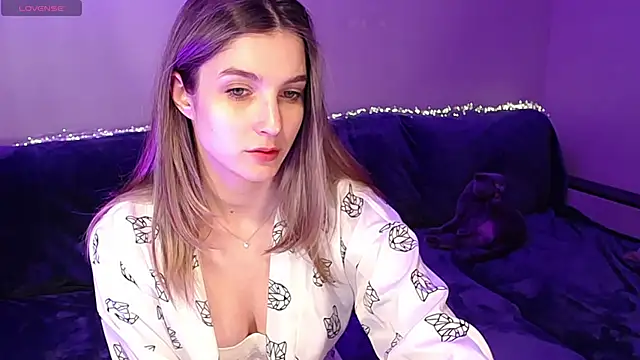 Abigail Wills online show from 04/08/26, 05:24