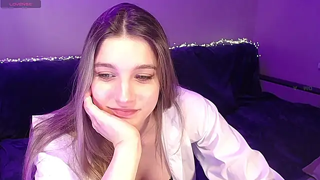 Abigail Wills online show from 04/22/26, 03:46