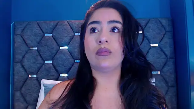 Snapshot of DevonPiers chatting on 09/12/25, 12:05 DevonPiers online show from 09/12/25, 12:05