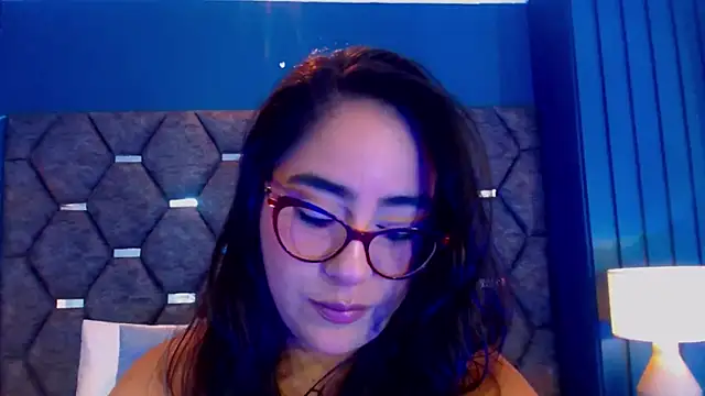 Snapshot of DevonPiers chatting on 09/15/25, 12:05 DevonPiers online show from 09/15/25, 12:05