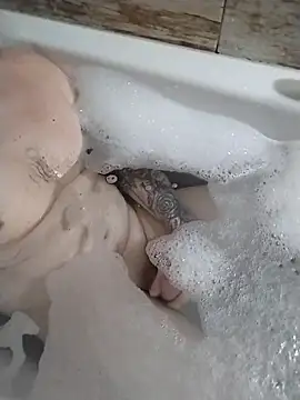 Snapshot of Milllano2202 chatting on 01/12/26, 09:20 Milllano2202 online show from 01/12/26, 09:20