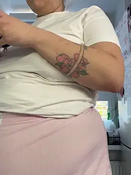 SuzieMurray online show from 10/21/25, 12:50