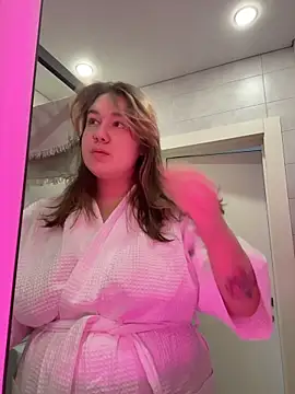 Snapshot of SuzieMurray chatting on 02/07/26, 08:07 SuzieMurray online show from 02/07/26, 08:07