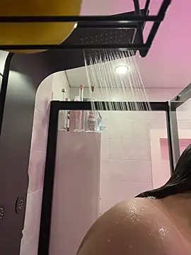 SuzieMurray online show from 04/23/26, 08:13