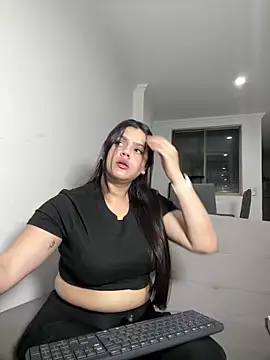 kimberlyhills1 online show from 02/20/25, 04:39